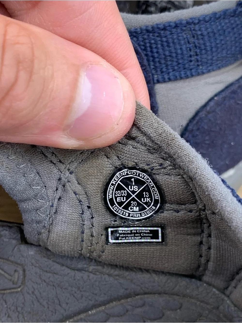 KEEN Venice H2 Kid’s Size 1 Hiking Waterproof Navy Blue Grey Sandals